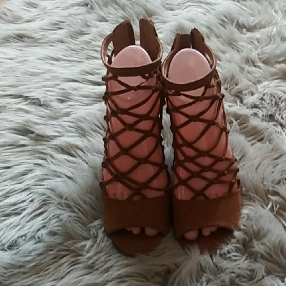 Ny&co brown suede mesh pumps